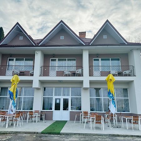 Guest House Zoreni Mociu Exterior photo