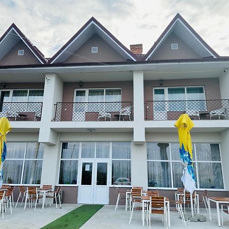 Guest House Zoreni Mociu Exterior photo