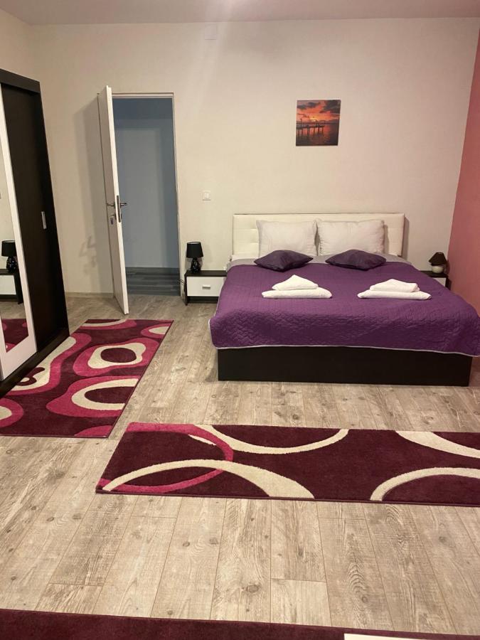 Guest House Zoreni Mociu Exterior photo