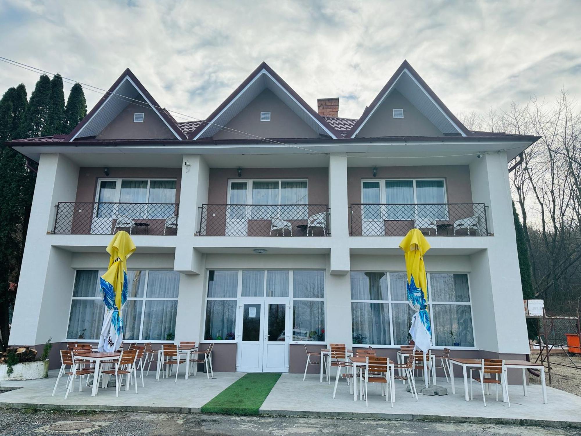 Guest House Zoreni Mociu Exterior photo